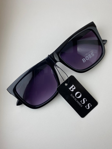 نمای نزدیک عینک آفتابی هوگو باس (Hugo boss) مدل۹۹۱۳ jk کد 705