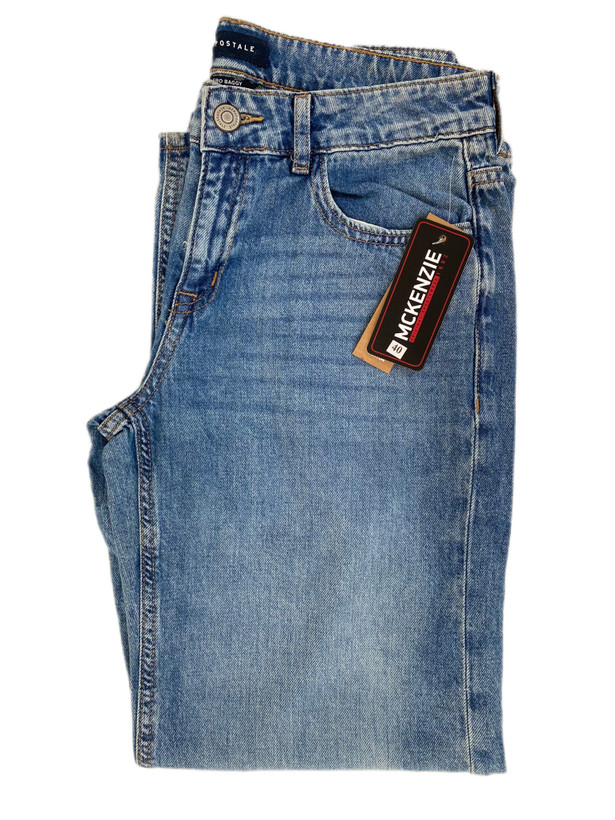 نمای نزدیک شلوار جین واید لگ زنانه