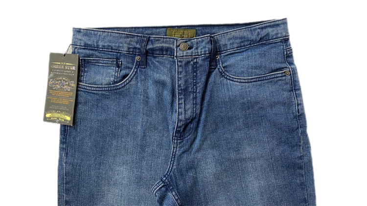 نمای نزدیک شلوار جین مردانه راسته برندurba star