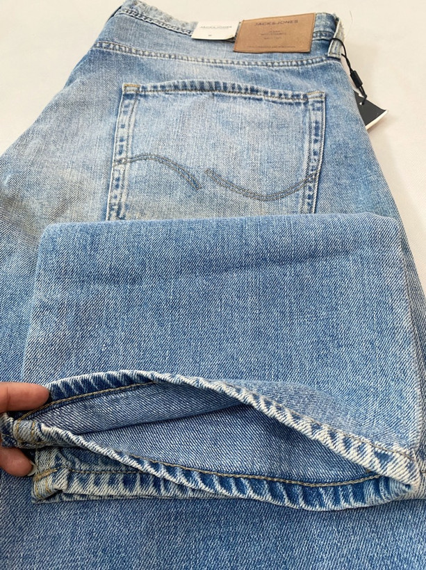 شلوار جین مردانه JACK & JONES - نمای پشت